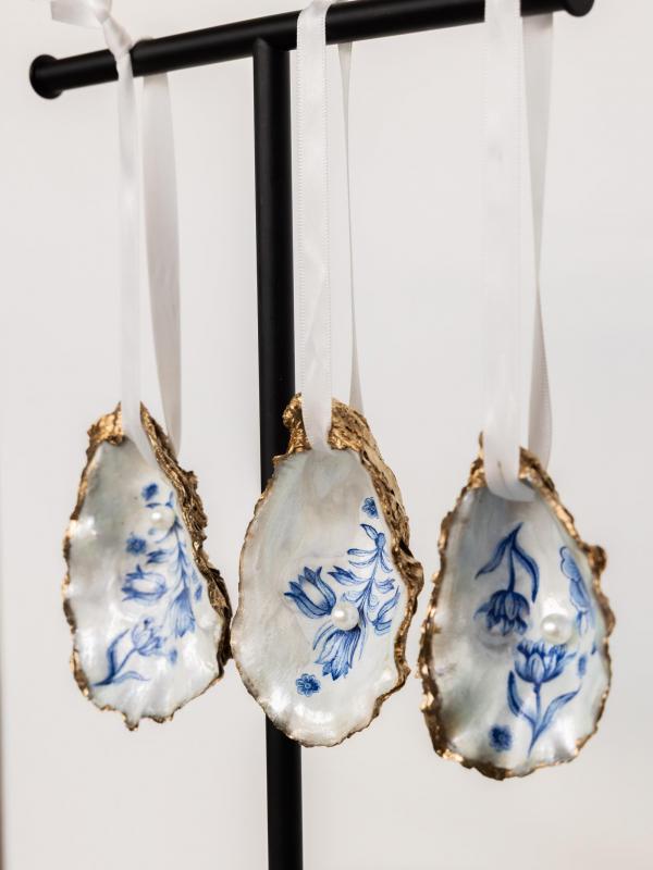 Gouden Oesterhanger | Delfts Blauw