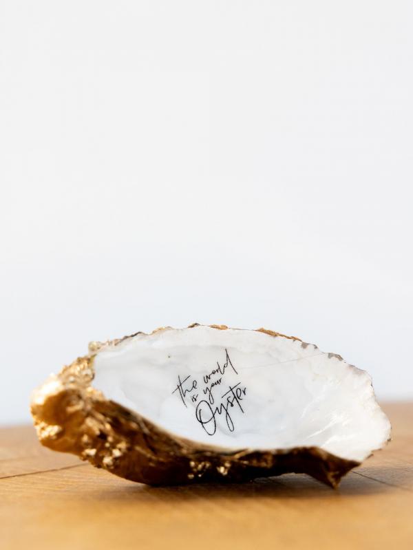 Gouden Oester Decoratie | The World Is Your Oyster